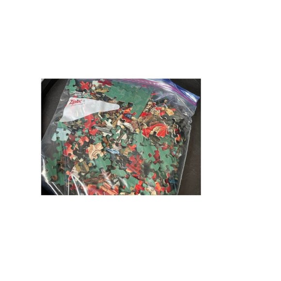 Vintage 1966 Circular Puzzle in the image of 'Adoration of the Magi" by Domenico - Picture 2 of 3